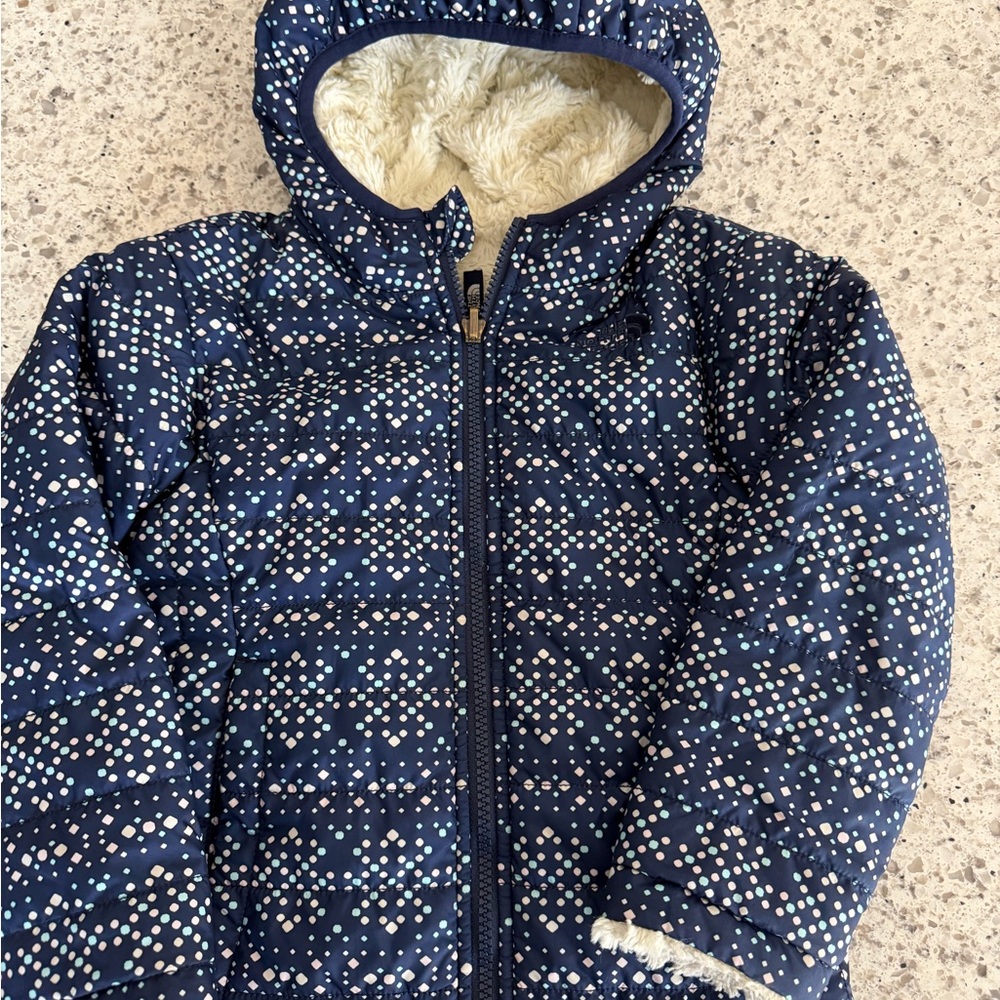 The North Face Navy and White Kids Puffer Jacket